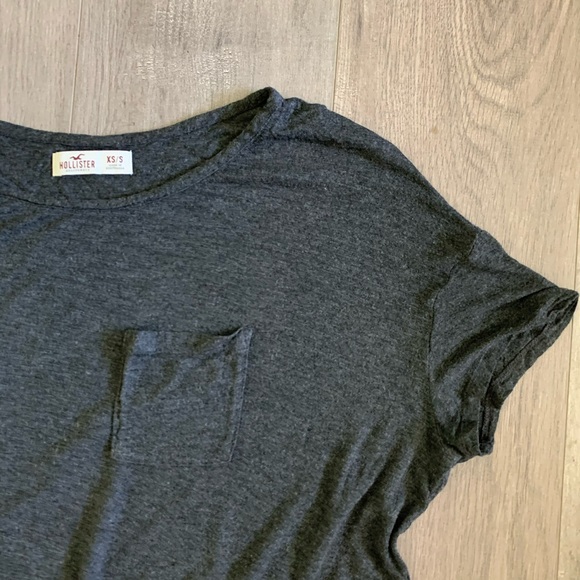 Hollister Gray T-Shirt Loose Fitted Size XS. L - Picture 4 of 5